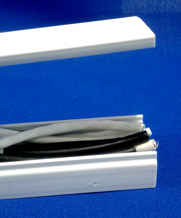 HM HM2440-2 CANALETA PCV 24X40MM 2M